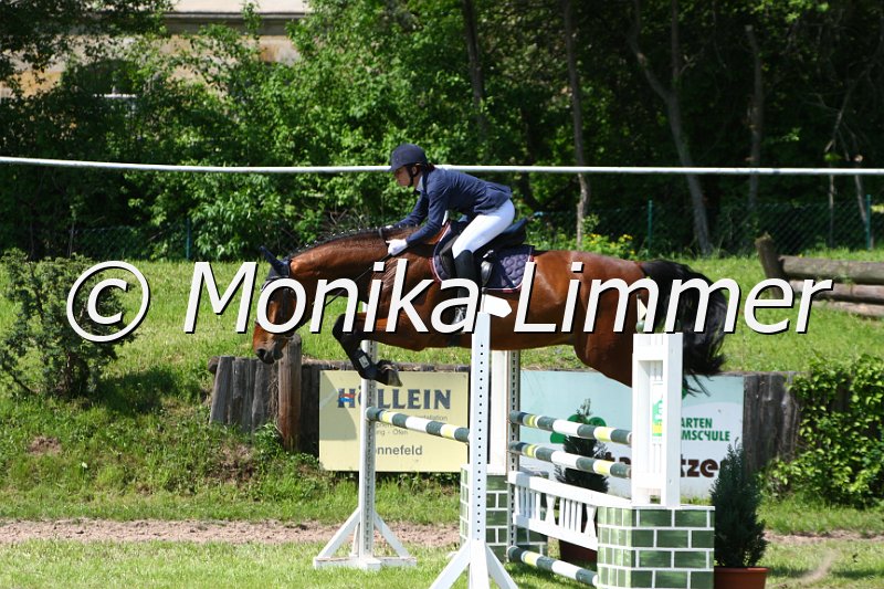 005M5434_Naxos_L Springen.JPG